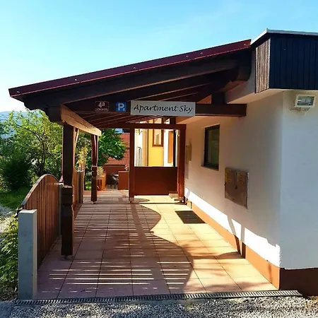 Апартаменты Sky